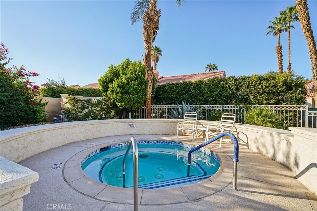 Oasis Country Club (32414) - Residential