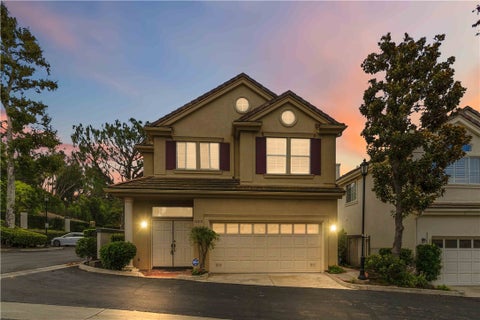 Photo of 32202 Shoreview DR #17, Westlake Village, CA 91361 (MLS # SR26198516)