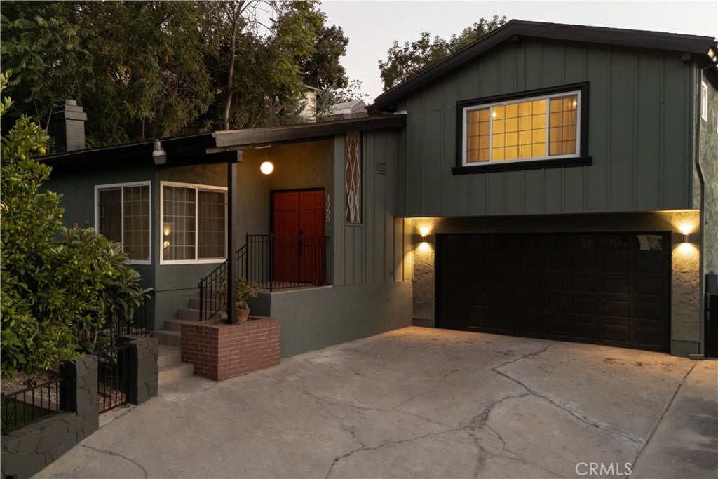 1966 Sunny Heights Drive