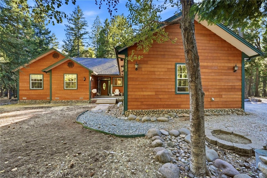34643 Emigrant Trail