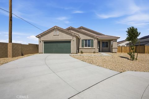 Photo of 3719 Santa Ynez Court, Rosamond, CA 93560 (MLS # SR26071993)
