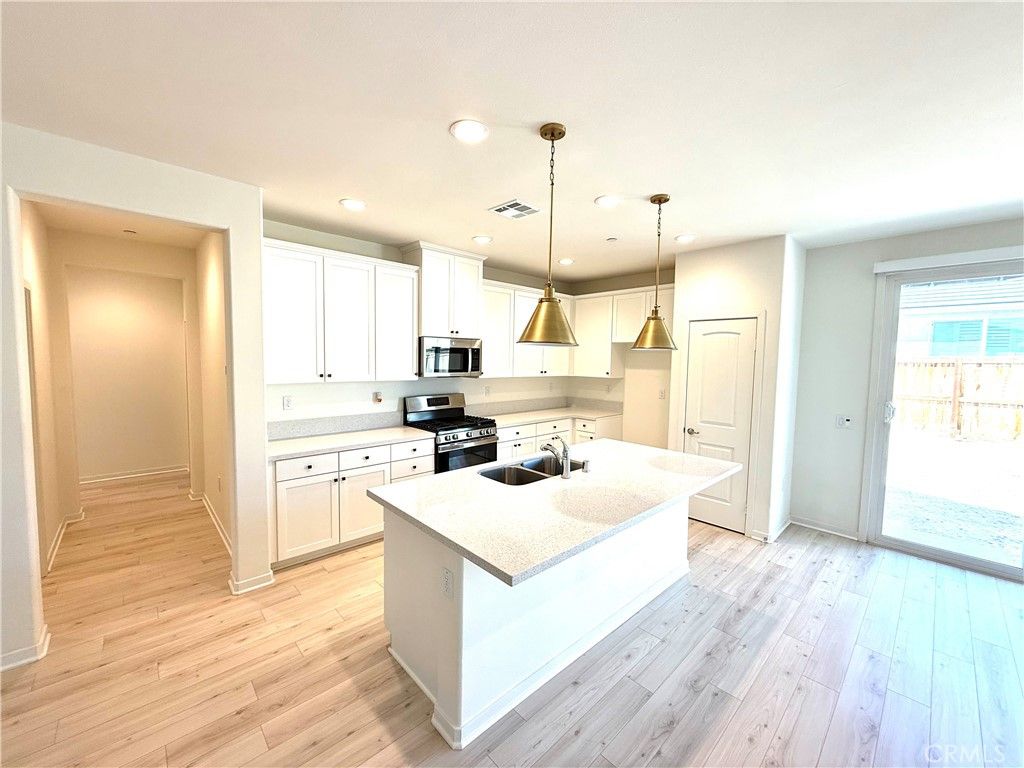 Photo of 3719 Santa Ynez Court, Rosamond, CA 93560 (MLS # SR26071993)