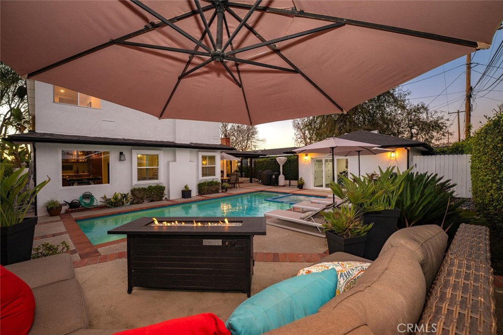 1848 N College Circle