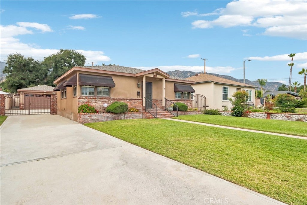 845 Oakdale AVE, Monrovia CA 91016