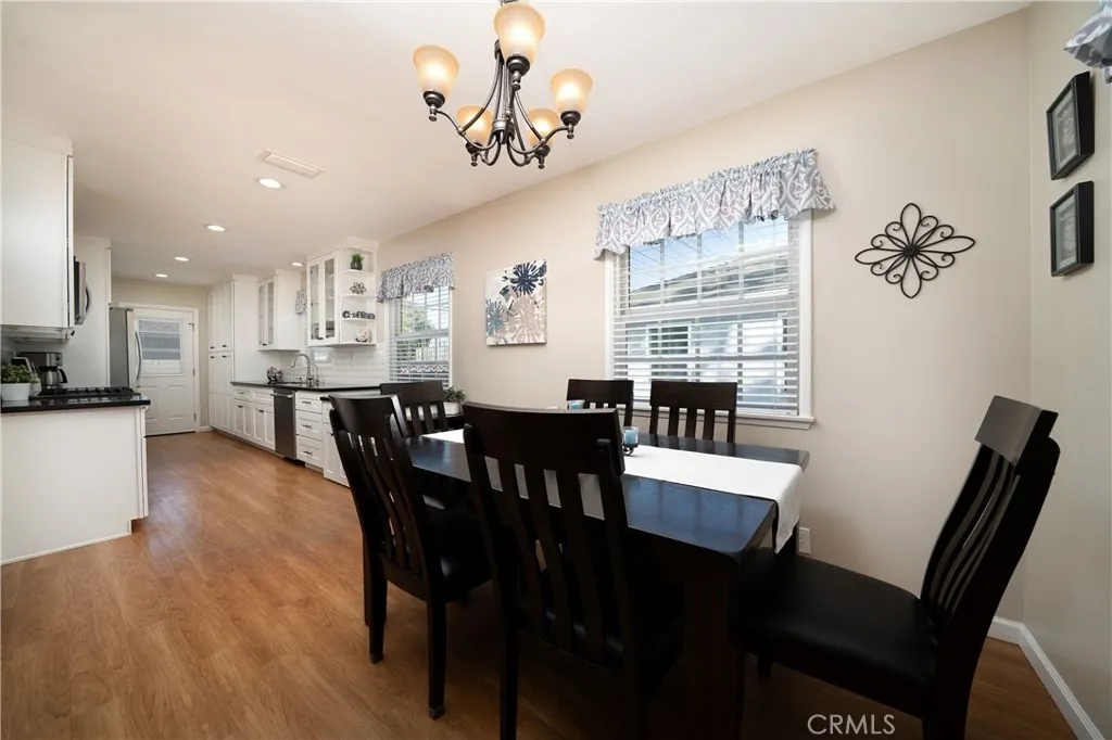 Lakewood, California 90713, United States, 3 Bedrooms Bedrooms, ,2 BathroomsBathrooms,Residential,Pending,153833