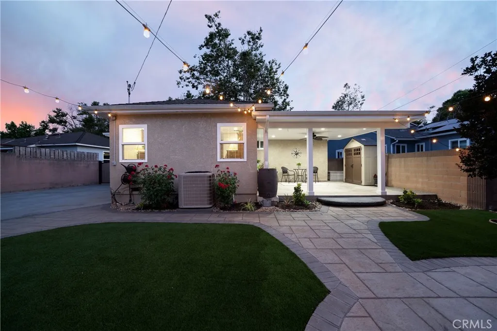 Lakewood, California 90713, United States, 3 Bedrooms Bedrooms, ,2 BathroomsBathrooms,Residential,Pending,153833