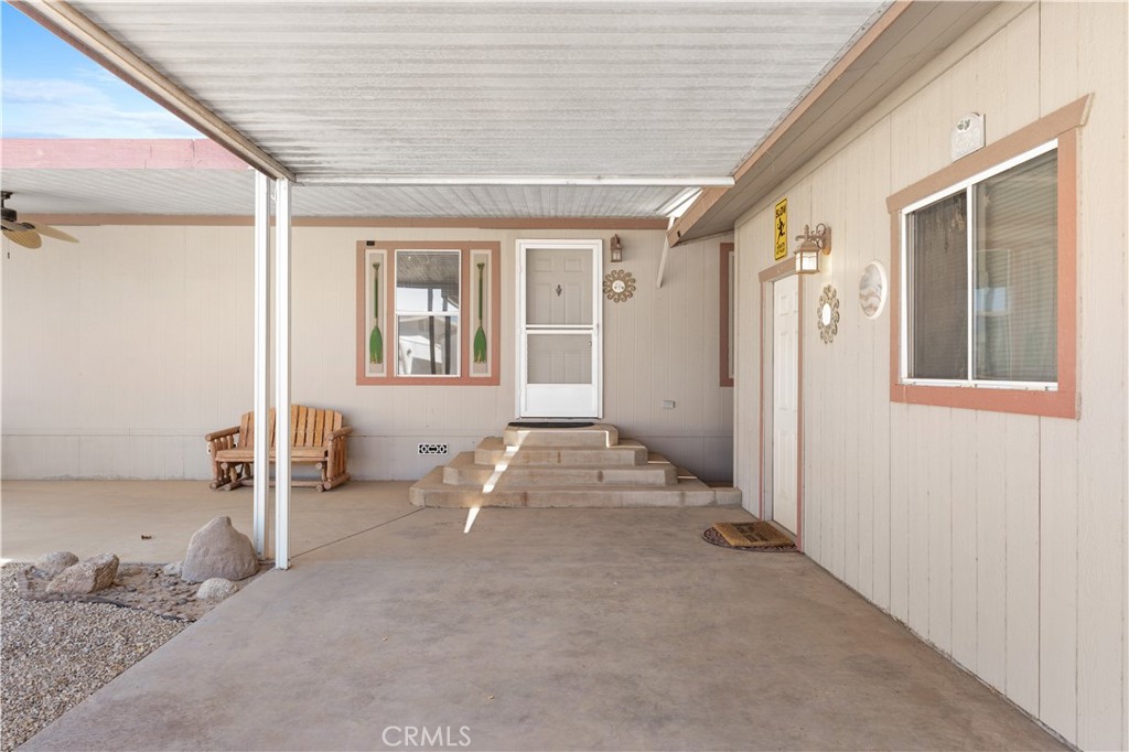 5900 Colorado River Road 18