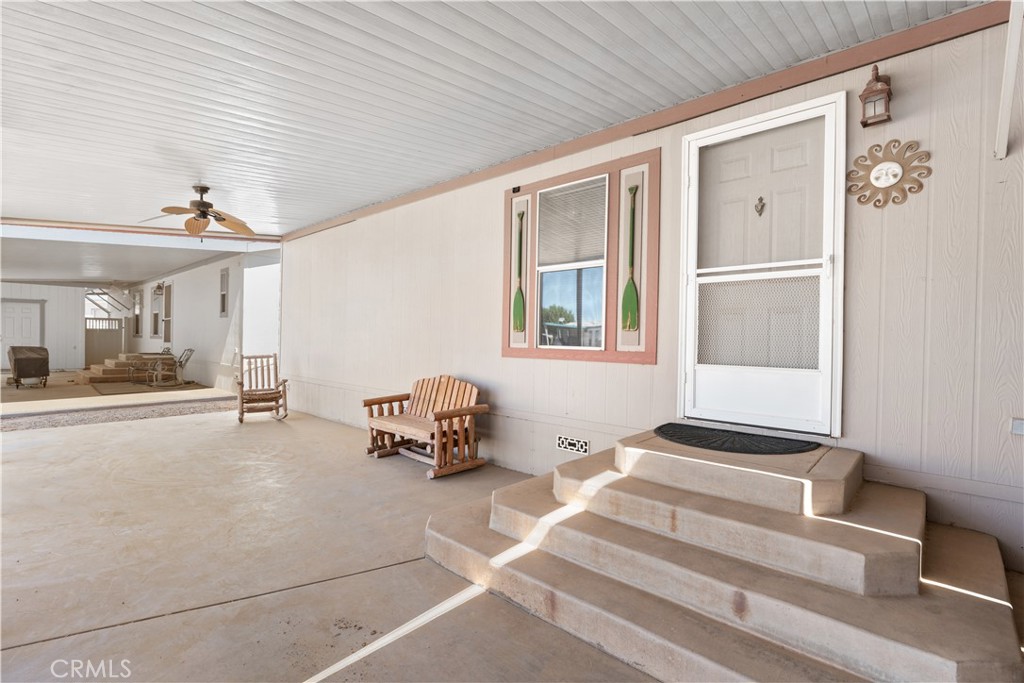5900 Colorado River Road 18