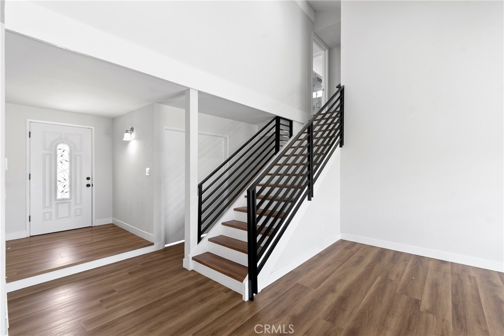 5511 Kern Dr