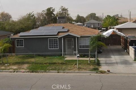 Photo of 124 Madison Street, Bakersfield, CA 93307 (MLS # SR25262056)