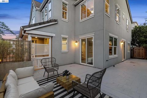 Photo of 5880 Hillbrook Pl, Dublin, CA 94568 (MLS # 41133961)