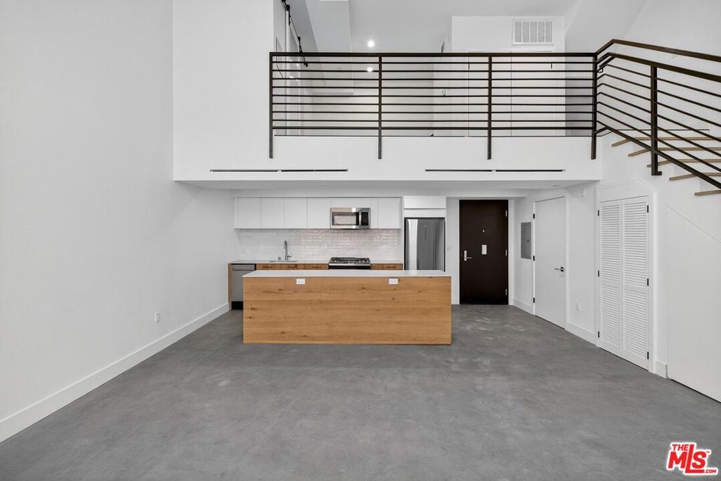 Photo of 2412 Eads Street #6, Los Angeles, CA 90031 (MLS # 25609961)