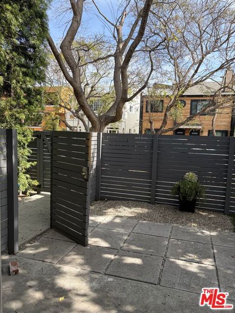 Photo of 2425 Ocean Avenue #1, Venice, CA 90291 (MLS # 26651697)