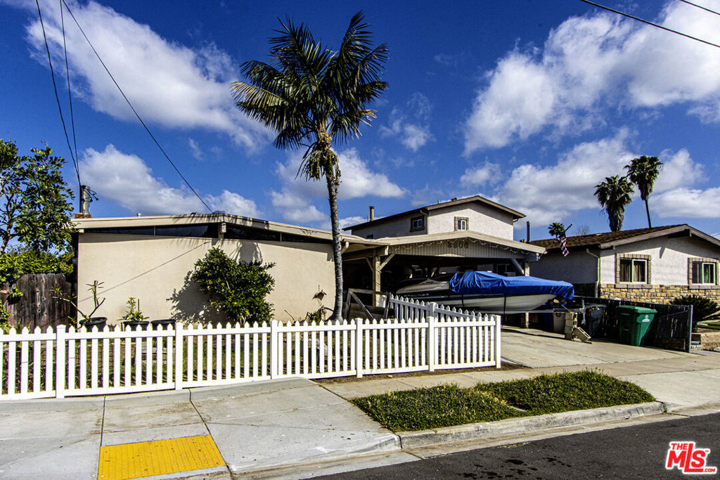 3906 Mount Ainsworth Avenue