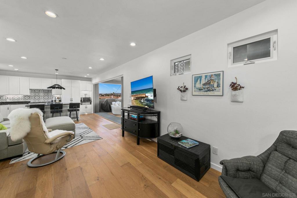 Point Loma - Residential Income