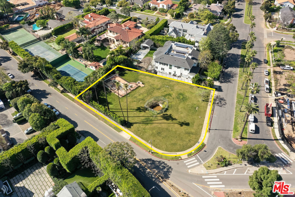 14800 Pampas Ricas Boulevard