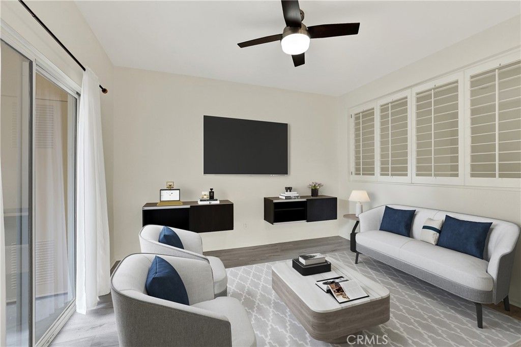Photo of 154 Gallery WAY, Tustin, CA 92782 (MLS # OC26112218)