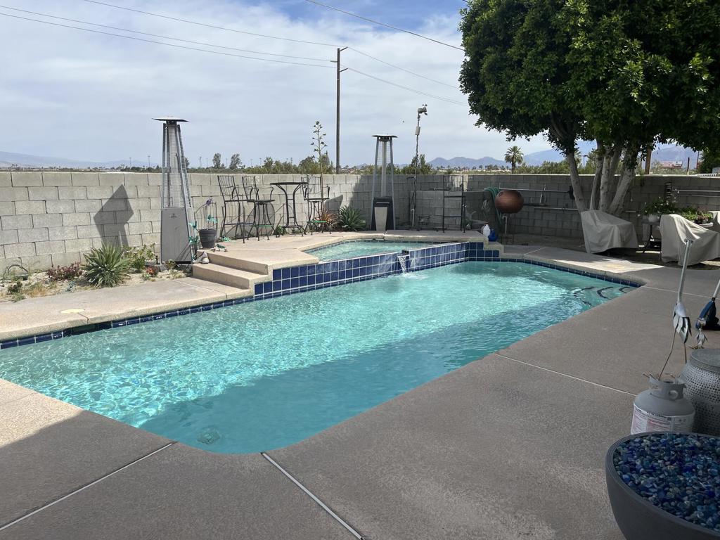 29040 Avenida La Vista