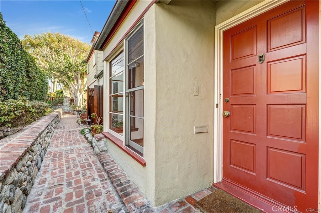 2007 Glenneyre Street