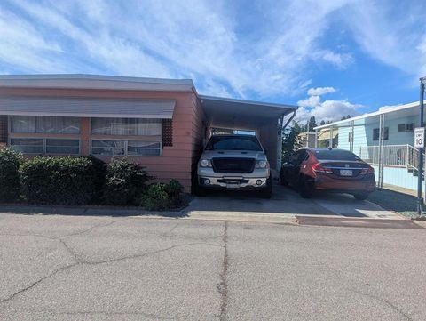 Photo of 2300 E Valley Parkway Pkwy #187, Escondido, CA 92027 (MLS # NDP2511257)