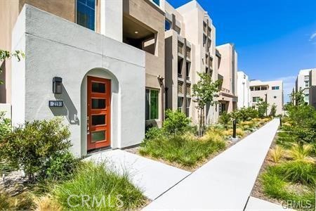 Detached Home in Great Park, Irvine! Stylish 3BD, 2.5BA, 1,619 sq. ft. residence with open floor plan, hardwood floors, recessed lighting, and attached 2-car garage. Chef’s kitchen features quartz countertops, shaker cabinets, backsplash, large island, and Whirlpool stainless appliances. Community offers pools, spas, parks, sports courts, BBQ areas, and clubhouse. Located in award-winning Irvine schools, close to Woodbury Shopping, Irvine Spectrum, John Wayne Airport, and major freeways.