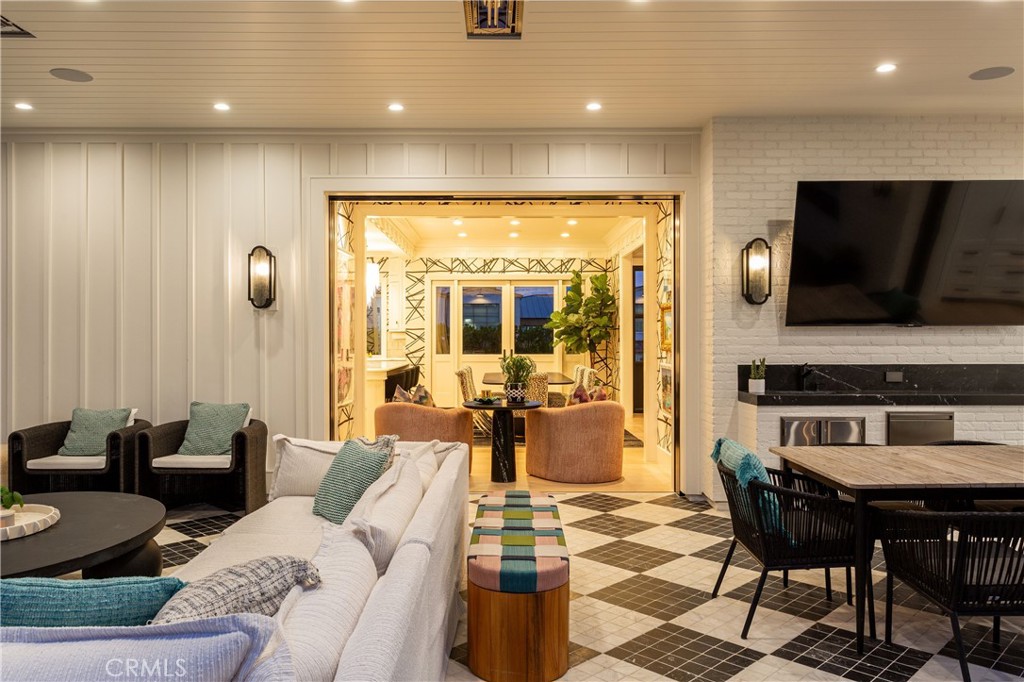 Kings Road (KGRD) - Residential