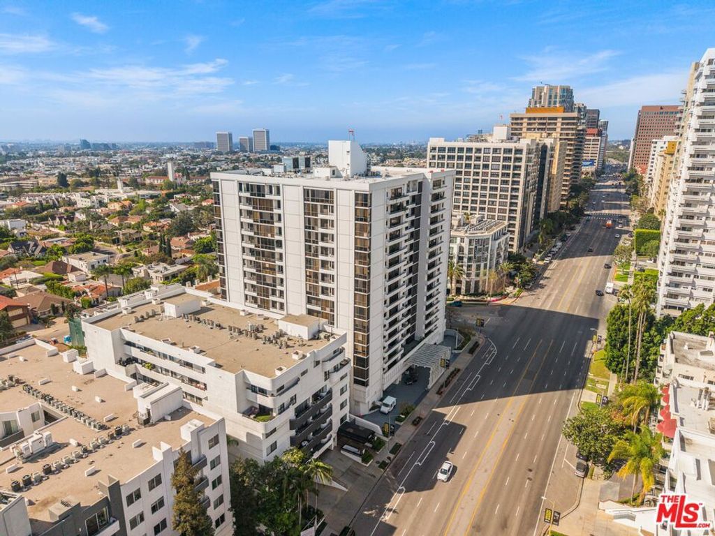Photo of 10660 Wilshire Boulevard #703, Los Angeles, CA 90024 (MLS # 26671065)