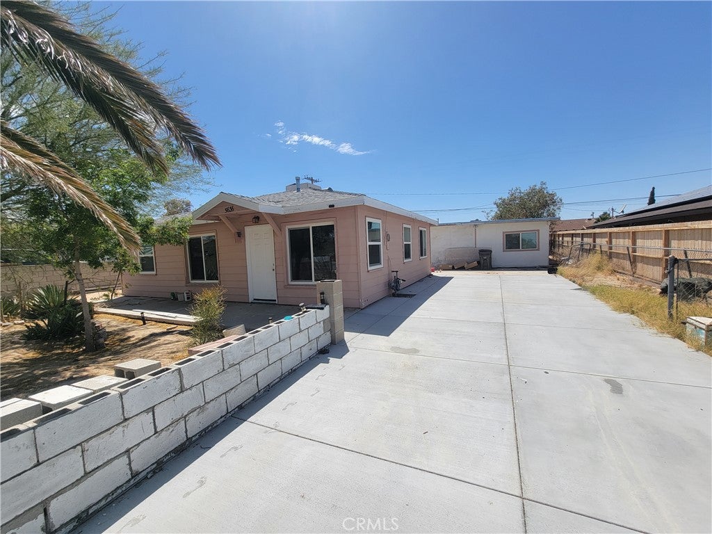 5636 Mariposa Avenue