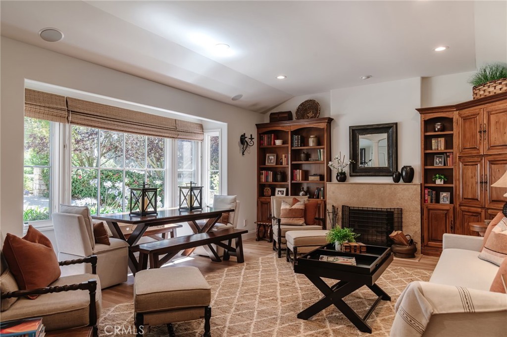 3825 Palos Verdes Drive North