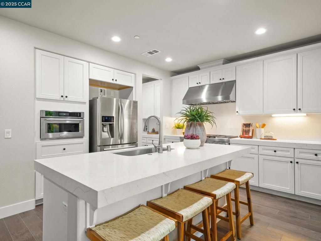 WEST SIDE ALAMO - Residential