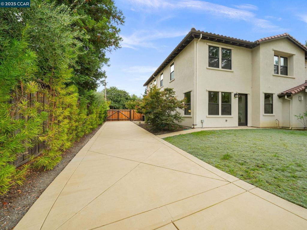 WEST SIDE ALAMO - Residential