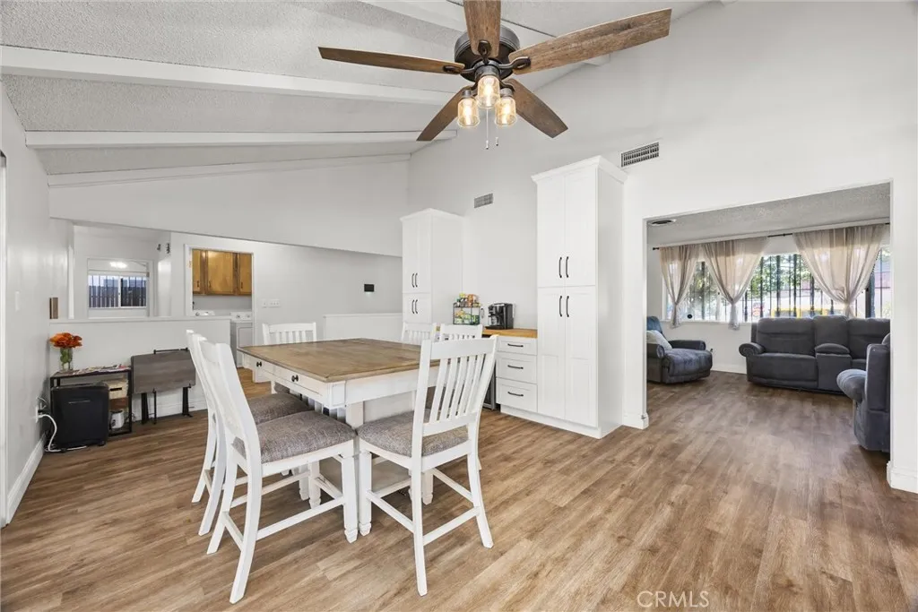 Bakersfield, California 93309, United States, 3 Bedrooms Bedrooms, ,2 BathroomsBathrooms,Residential,Active,195768