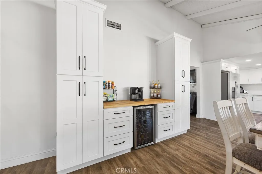 Bakersfield, California 93309, United States, 3 Bedrooms Bedrooms, ,2 BathroomsBathrooms,Residential,Active,195768