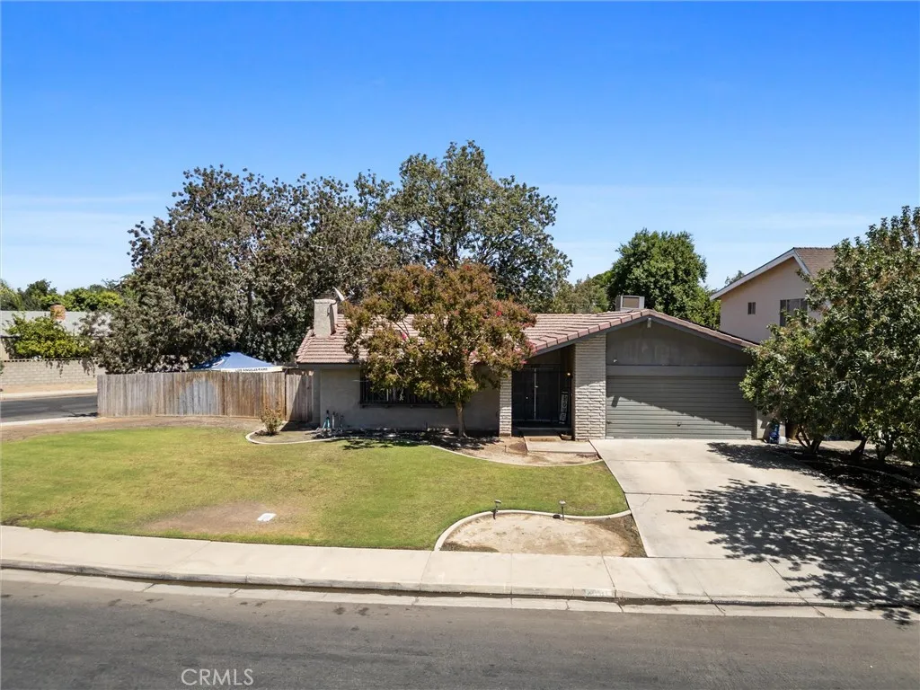 Bakersfield, California 93309, United States, 3 Bedrooms Bedrooms, ,2 BathroomsBathrooms,Residential,Active,195768