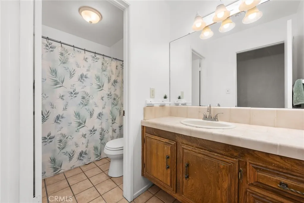 Bakersfield, California 93309, United States, 3 Bedrooms Bedrooms, ,2 BathroomsBathrooms,Residential,Active,195768