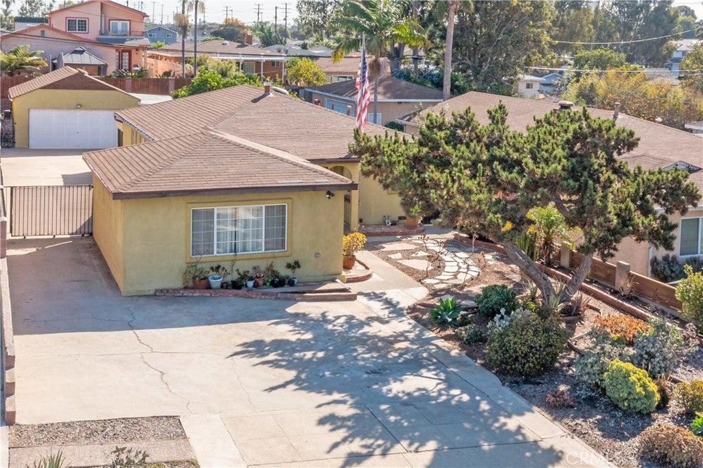 21138 La Salle Avenue