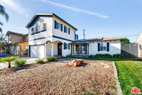 Photo of 6257 Bluebell Avenue, North Hollywood, CA 91606 (MLS # 25631239)