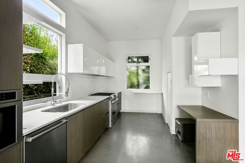 Tiny photo for 2013 FEDERAL Avenue, Los Angeles, CA 90025 (MLS # 25593881)