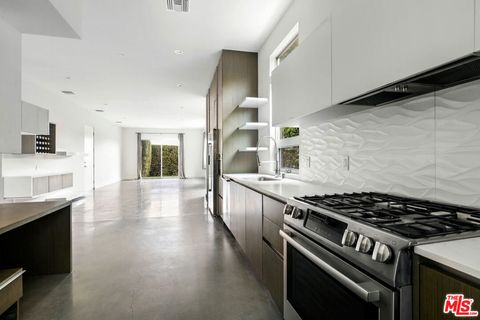 Tiny photo for 2013 FEDERAL Avenue, Los Angeles, CA 90025 (MLS # 25593881)