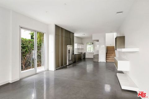 Tiny photo for 2013 FEDERAL Avenue, Los Angeles, CA 90025 (MLS # 25593881)