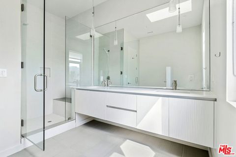 Tiny photo for 2013 FEDERAL Avenue, Los Angeles, CA 90025 (MLS # 25593881)