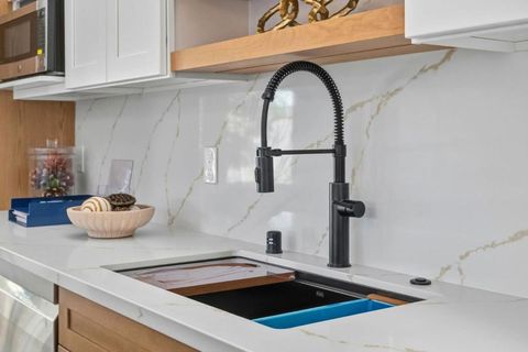 Tiny photo for 4225 Park Boulevard, Palo Alto, CA 94306 (MLS # ML82037572)