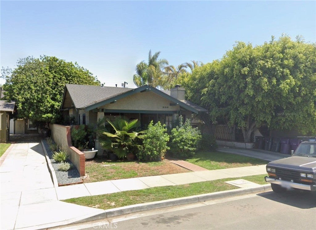 308 Coronado Ave