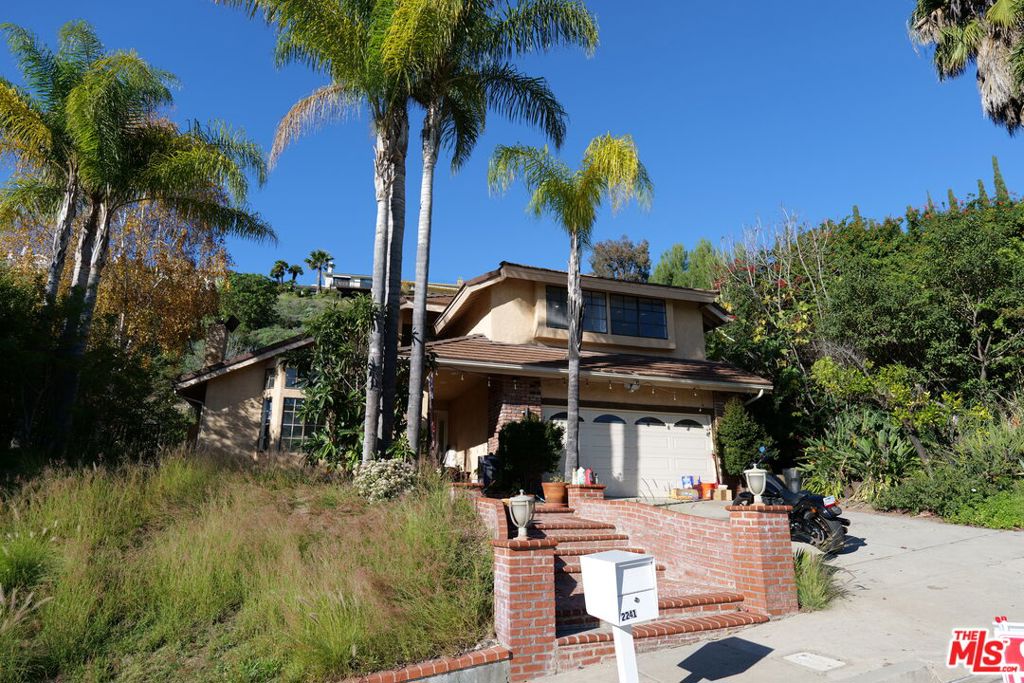 2241 Flintridge Drive