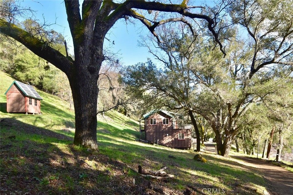 Photo of 76450 Deer Pass Road, Bradley, CA 93426 (MLS # NS26036970)