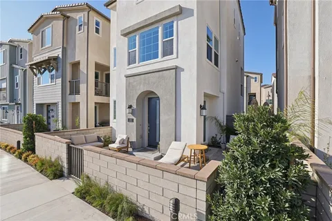 232 Heartland Way, Rancho Mission Viejo, CA 92694 - MLS#: OC25219224