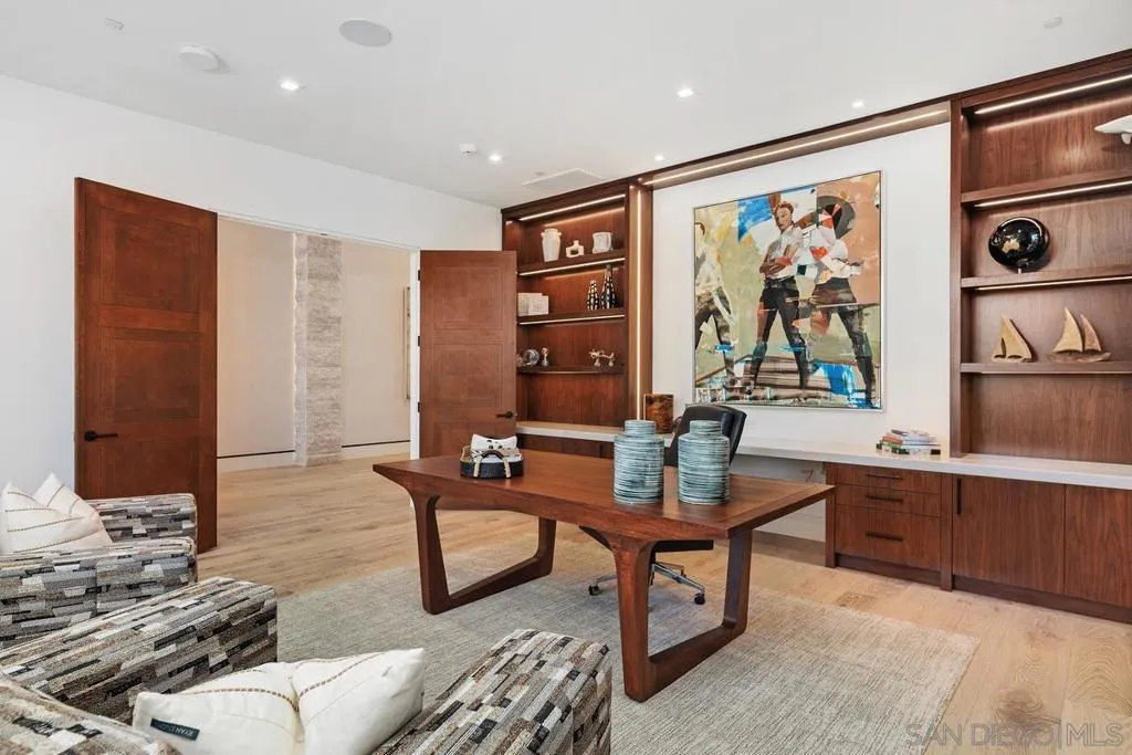 Rancho Santa Fe, California 92067, United States, 7 Bedrooms Bedrooms, ,10 BathroomsBathrooms,Residential,Active,33923