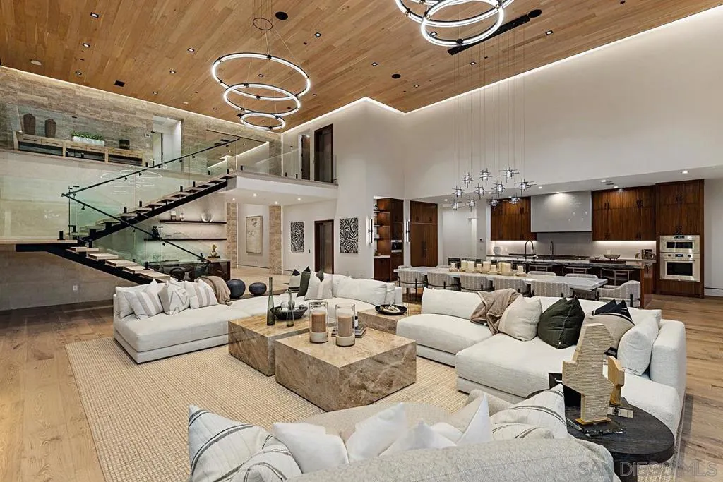 Rancho Santa Fe, California 92067, United States, 7 Bedrooms Bedrooms, ,10 BathroomsBathrooms,Residential,Active,33923