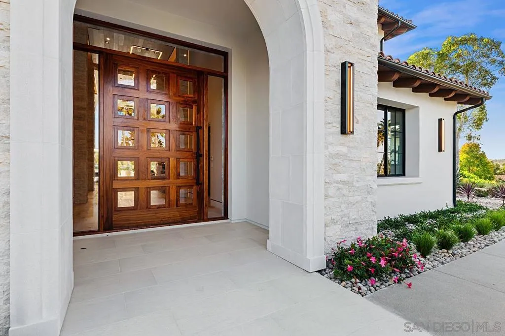 Rancho Santa Fe, California 92067, United States, 7 Bedrooms Bedrooms, ,10 BathroomsBathrooms,Residential,Active,33923