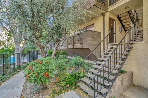 Photo of 7304 Corbin Avenue #J, Reseda, CA 91335 (MLS # SR26087908)